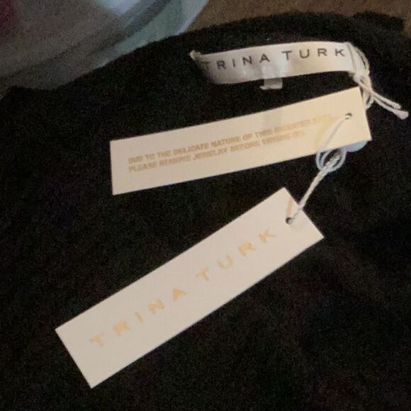 TRINA TURK NWT WOOL BLEND KNIT LIGHT WEIGHT SWEATER BLACK OFF THE SHOULDER SMALL - Picture 6 of 9